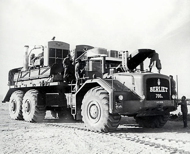 Se conserva un Berliet T 100 en la exposición de la Fundación Berliet situada en Lyon